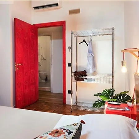 Pensión Mansarda Bellini 84