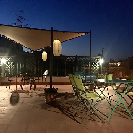 Mansarda Bellini 84 Pensión