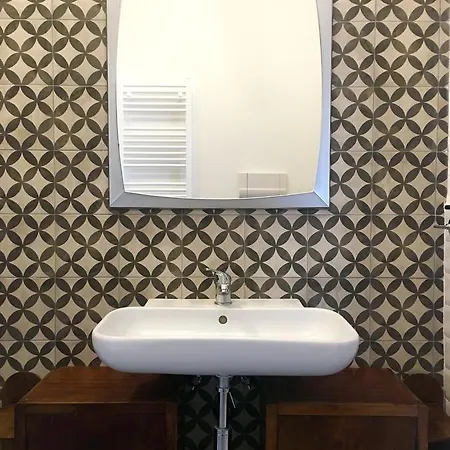 Mansarda Bellini 84 Pensión