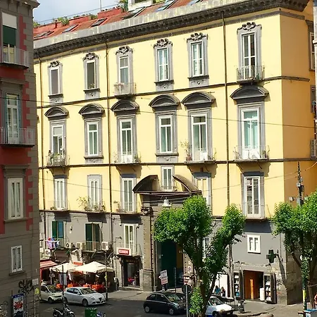 Mansarda Bellini 84 Πανσιόν